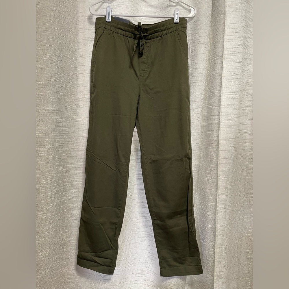 GAP Women's Olive Cropped Pants NWT